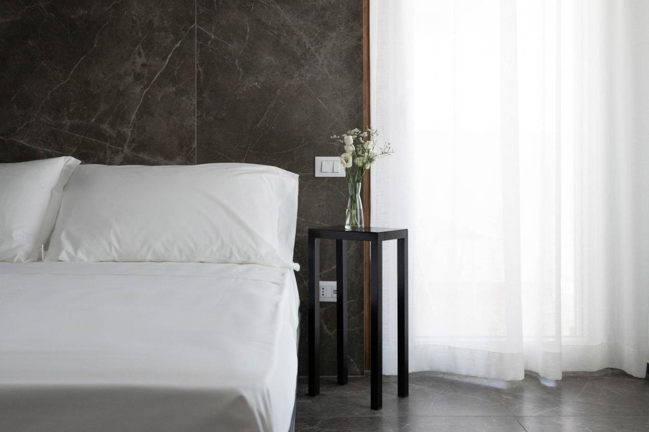 Hotel Mhami Пульсано Экстерьер фото